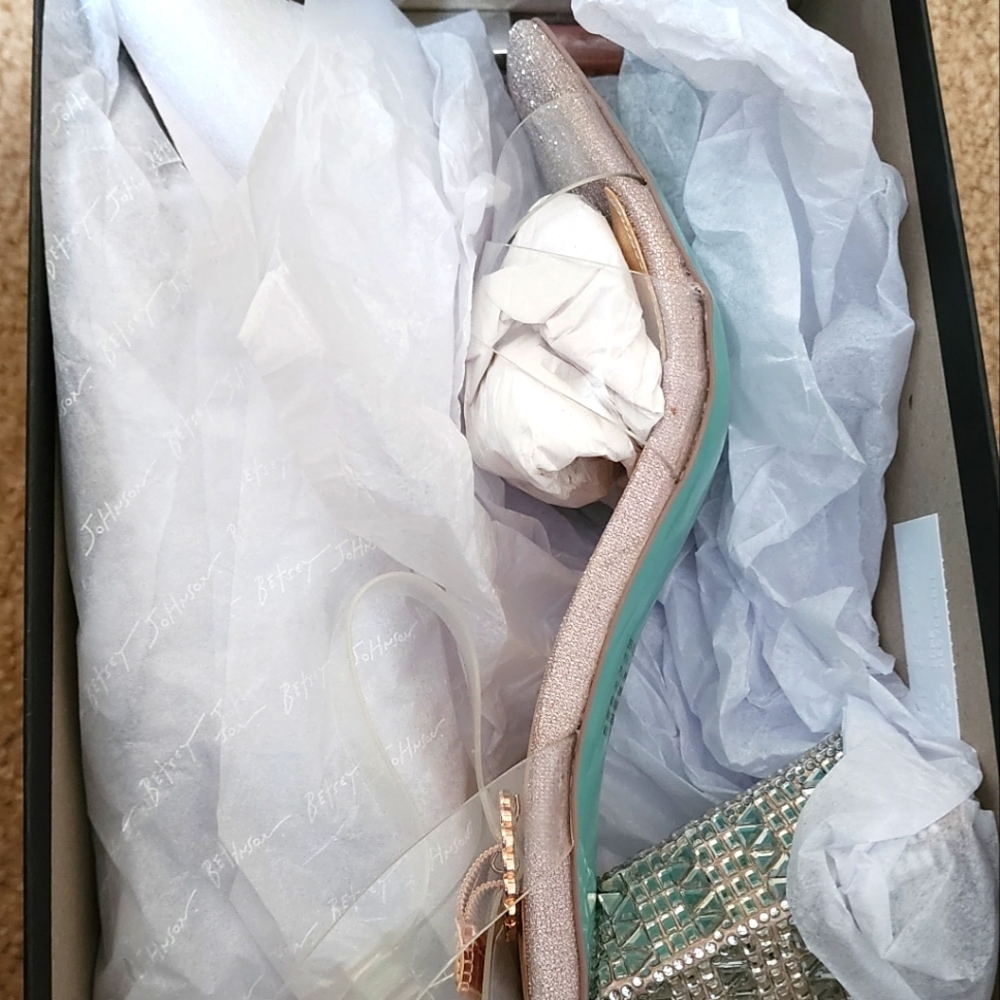Betsey Johnson SB-BELL CLEAR